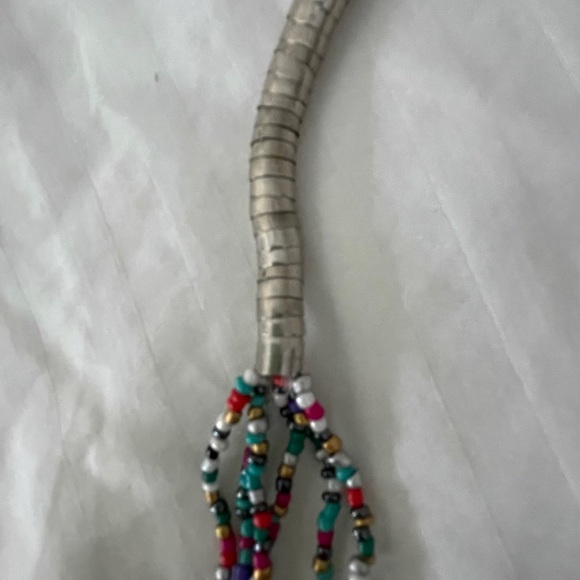 EUC beaded and silver necklace. - Picture 2 of 3